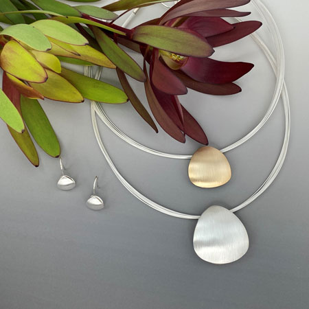 nicola bannerman pebble collection