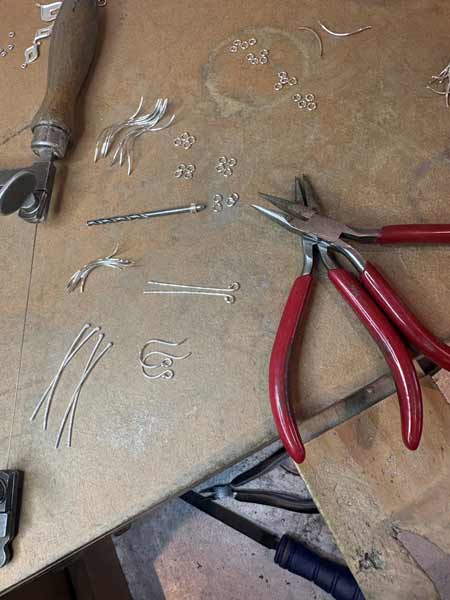making jellyfish and liquid silver jewellery